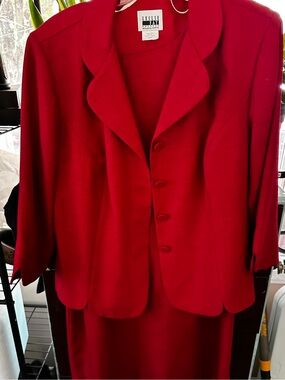 Leslie Fay Red Scalloped Hem Blazer and Skirt Set